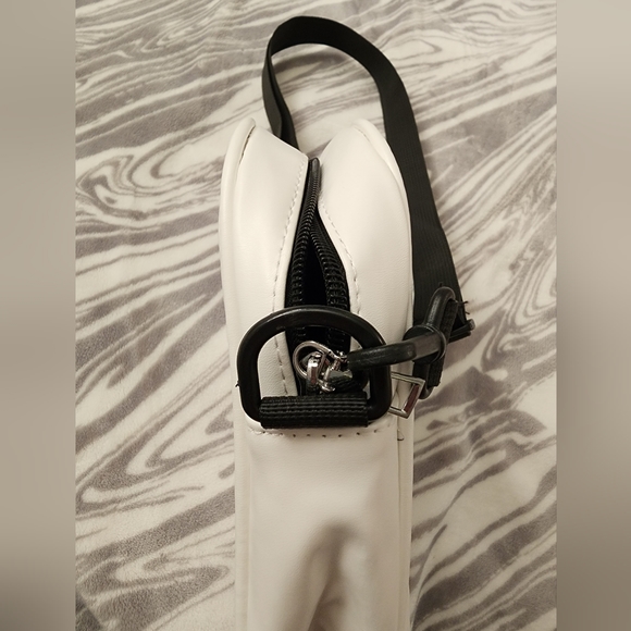 Small White Ghost Crossbody Bag - Picture 3 of 5